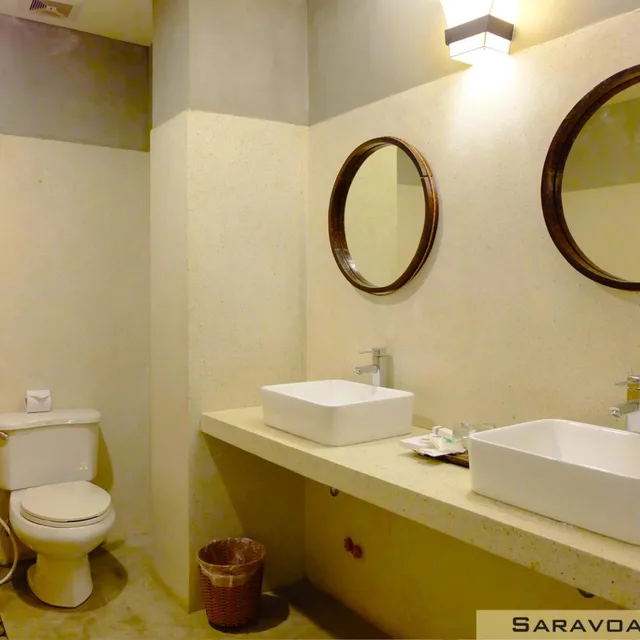 غرفة مفردة كبيرة، Saravoan Royal Palace 9/10