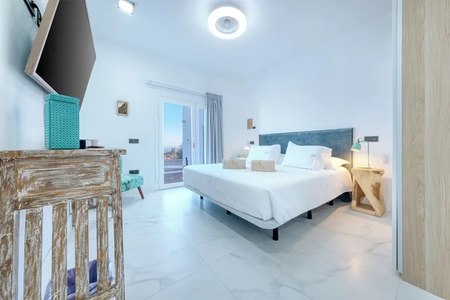 غرفة ديلوكس بسرير كينج بإطلالة على البحر، Casa Serena 10 1/3