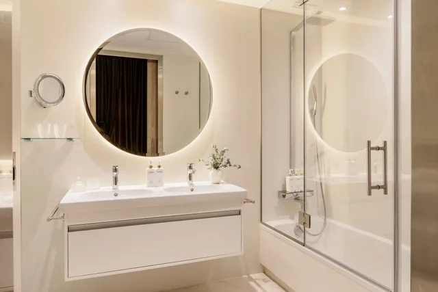 Connecting, Deluxe, 2 Double Beds, Palacio de Los Duques Gran Melia 2/2