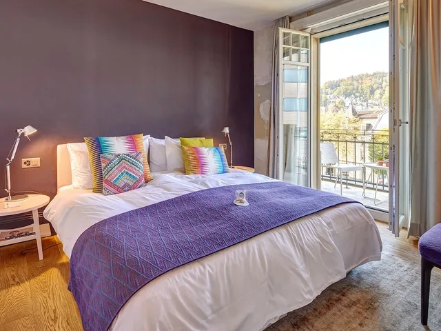 Superior, King Bed, Hotel Restaurant Anker Luzern 1/2