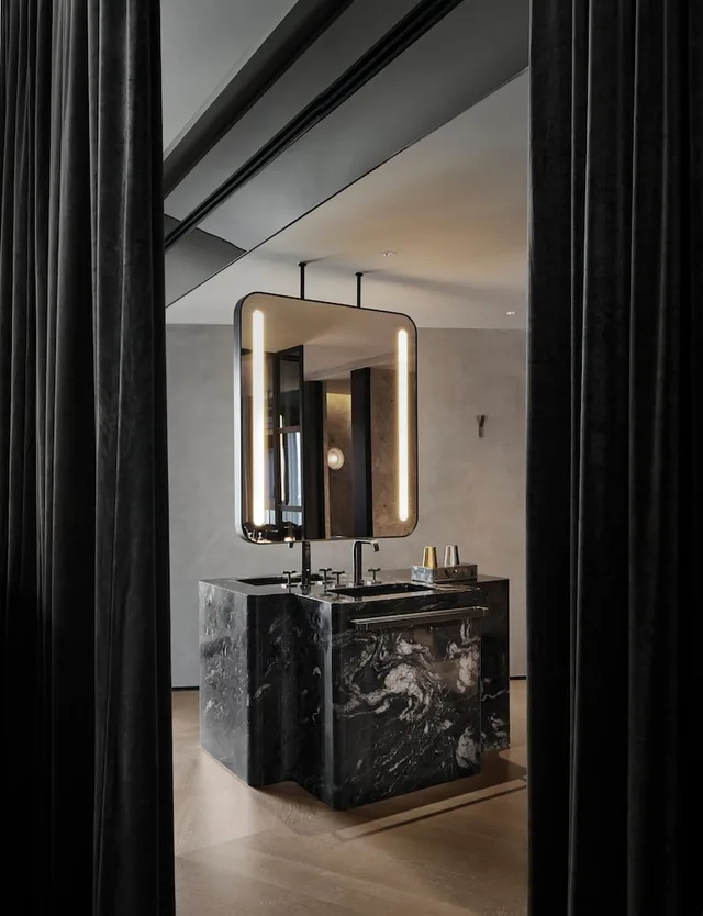 L, Suite, Single Bed, Kimpton Qiantan Shanghai 2/2
