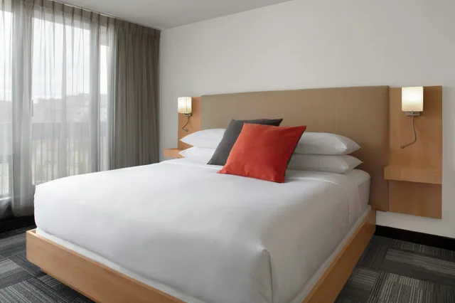 غرفة، Delta Hotels Mont Sainte Anne Resort and Convention Center 1/3