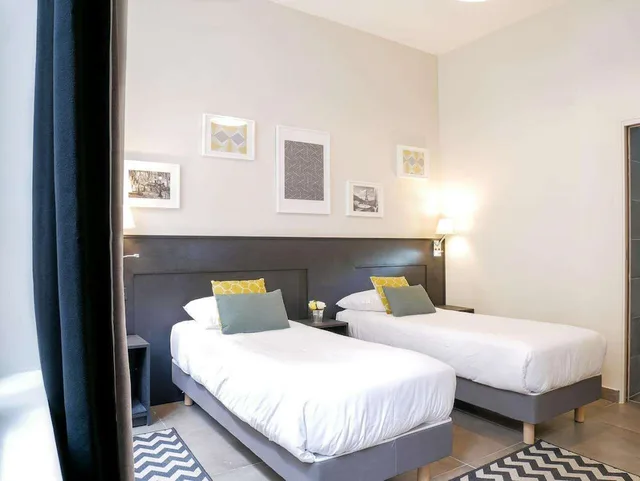 غرفة ثلاثية بثلاثة أسرّة في الطابق الأرضي، HOTEL BONSEJOUR MONTMARTRE 1/3
