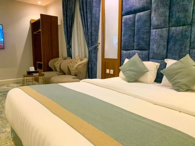 Junior Suite, King Bed, Malaz Fakher 3/7