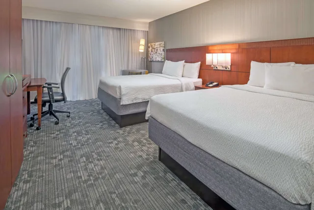 غرفة بسرير كوين لذوي الإعاقة، Sonesta Select Seattle Bellevue Redmond 1/3