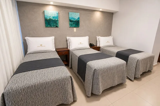 غرفة سوبيريور ثلاثية، Hotel Emperatriz 3/6