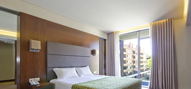 غرفة بشرفة مفردة بسريرين منفصلين، Eurostars Oporto 4/6
