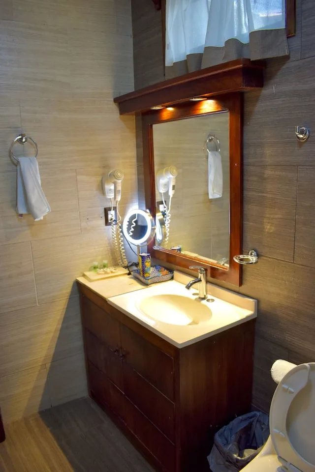 جناح جونيور بسرير كينج مع أريكة، El Zaguán Colonial 7/7