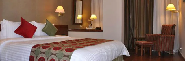 جناح عائلي بإطلالة على المدينة بشرفة بغرفتي نوم، Orient Prince Hotel 9/10