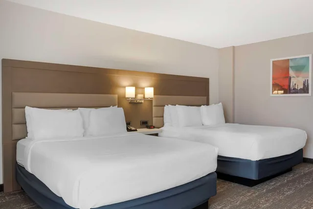Room, 2 Queen Beds, Best Western Plus Sparks-Reno Hotel 2/4