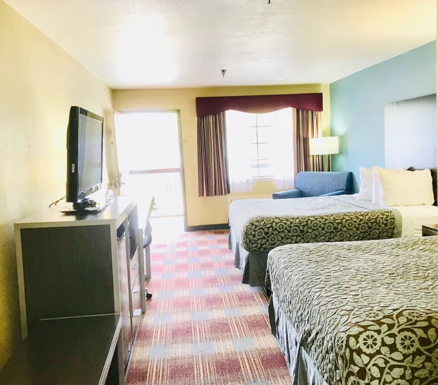 غرفة قياسية بسريرين كوين، Days Inn By Wyndham San Antonio Near Fiesta Park 4/10