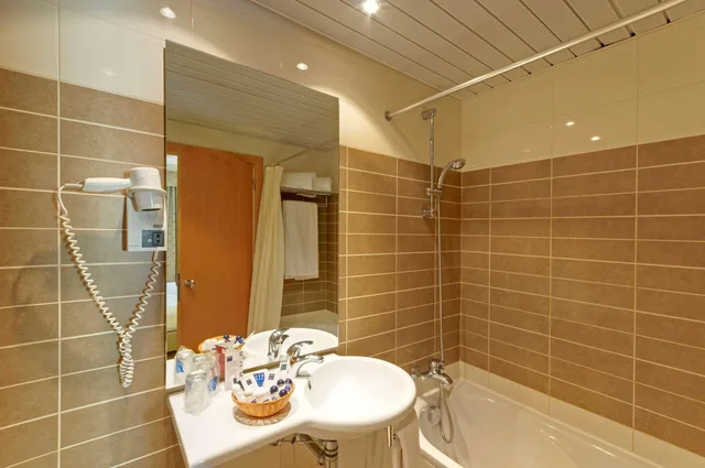 غرفة قياسية بسريرين منفصلين، Tryp By Wyndham Porto Centro Hotel 10/10