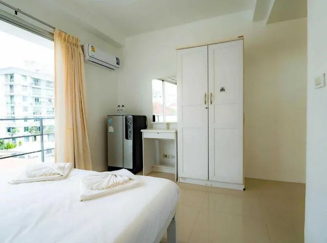 غرفة سوبيريور بسريرين منفصلين، RQ Bangkok Sukhumvit 50 by Collection O 2/4