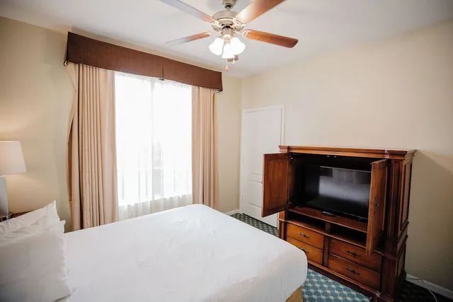 فيلا بسرير كينج وسرير كوين وسريرين مزدوجين بـ3 غرف نوم مع أريكة، Calypso Cay Vacation Villas 5/7