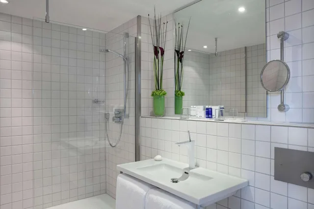 Art, Queen Bed، ART'OTEL BERLIN MITTE 6/6