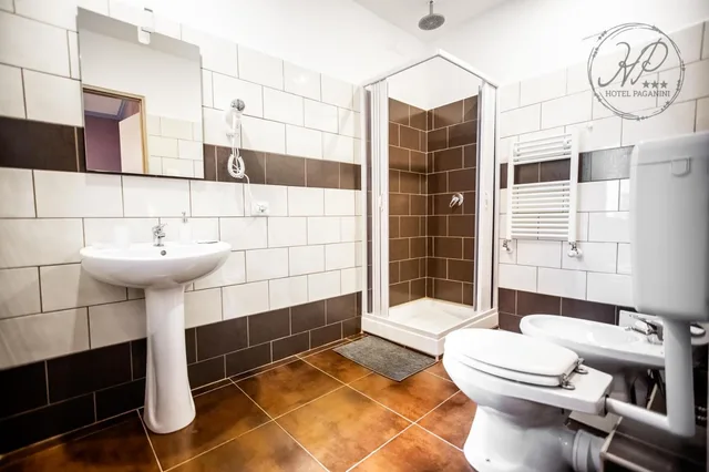 غرفة رباعية بحمام خاص، Hotel Paganini 8/10