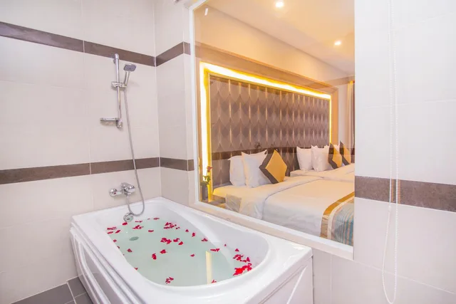 جناح عائلي، NEW YORK HOTEL 6/8