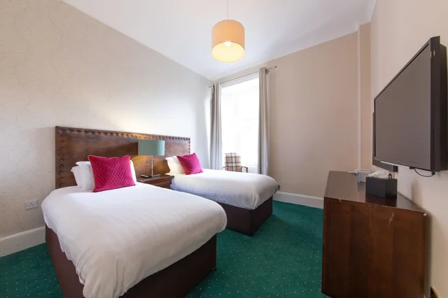 غرفة بسريرين منفصلين، Scotlands Spa Hotel 6/10