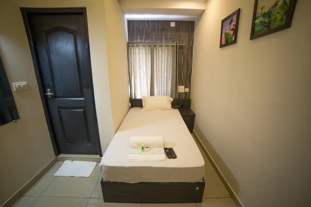 Standard, Single, South Gate Residency 2/3