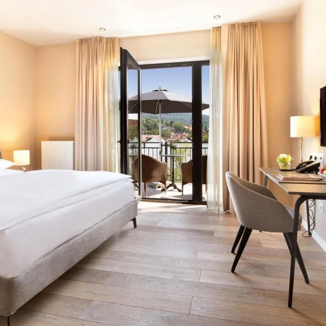 غرفة ديلوكس بسرير مزدوج بشرفة، Hotel Villa Toskana 4/7