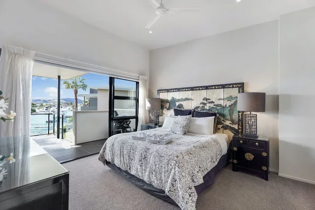 1 Bedroom, Deluxe, Villa, King Bed, Sovereign Pier on the Waterways 6/10