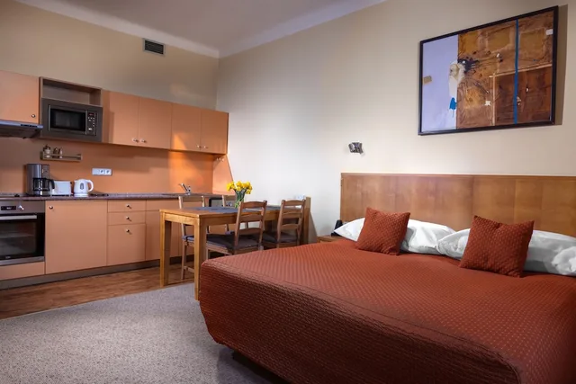 شقة عائلية بسرير كوين وسريرين فرديين بغرفتي نوم، Anyday Apartments 3/10