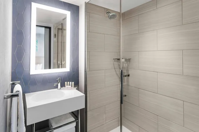 غرفة، SpringHill Suites New York Manhattan/Times Square South 2/3