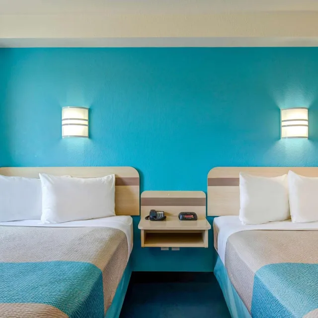 غرفة رباعية للمدخنين، Motel6 Grande Prairie, AB 6/7