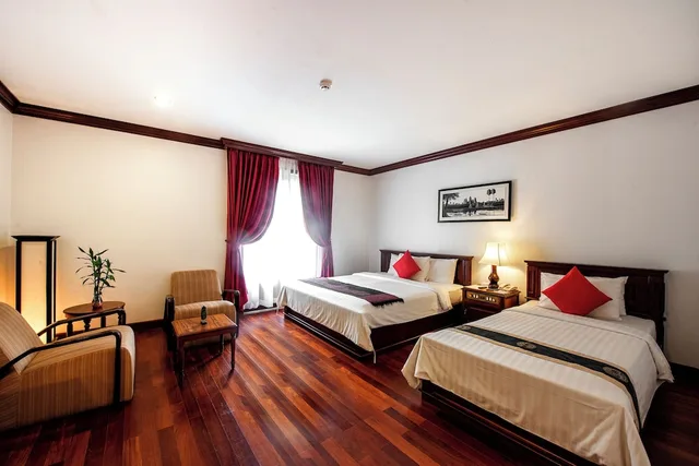 جناح عائلي بسرير كينج وسرير فردي، Royal Crown Hotel & Spa 1/6