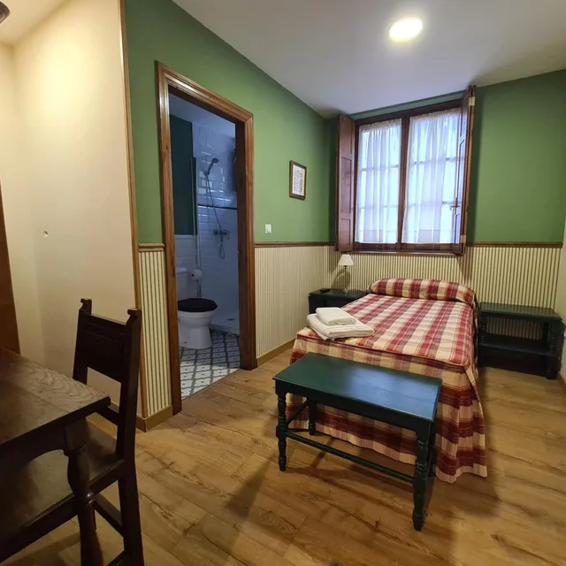 غرفة مفردة، Hotel Colonial de Santillana 1/7