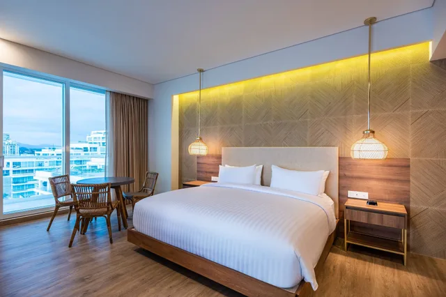 1 Bedroom, Suite, King Bed, Ocean Front, Balcony، Santa Marta Marriott Resort Playa Dormida 1/10