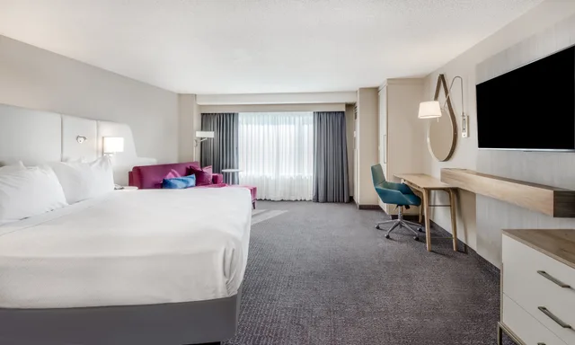 Worklife, King Bed، Crowne Plaza Cleveland At Playhouse Square An Ihg Hotel 7/10