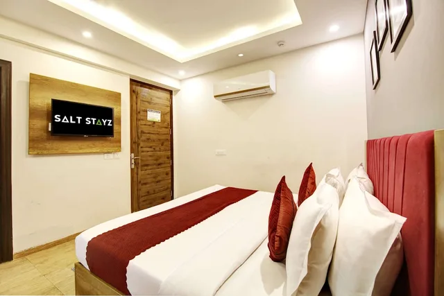 غرفة ديلوكس بسرير مزدوج، Saltstayz Hotel Huda City Center 6/10