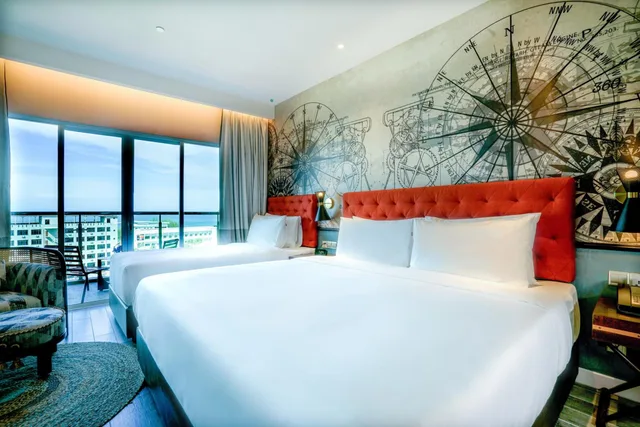 غرفة ديلوكس بسرير كينج وسرير فردي، MERCURE LANGKAWI PANTAI CENANG 8/10