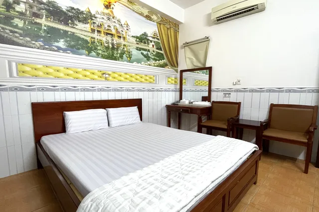 غرفة قياسية بسرير كوين، Hung Anh Hotel 5/10