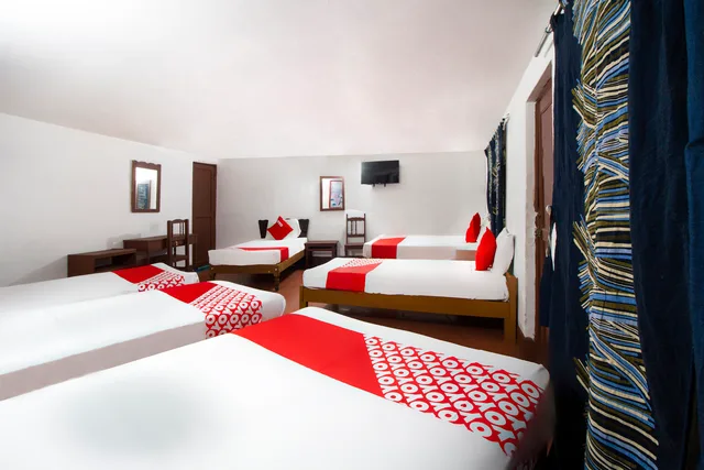 غرفة عائلية بسرير مزدوج، OYO Hotel Brazil, Guadalajara, Estadio Jalisco 2/3
