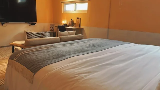 City, Double Bed، Chill Roof 2/9