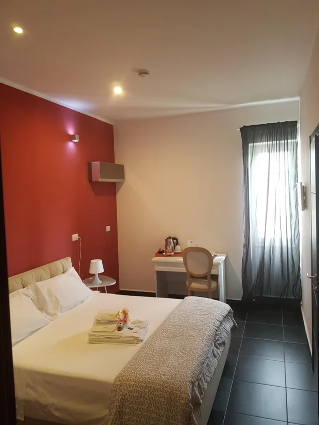 غرفة كومفورت ثلاثية، Ascot Hotel 1/10