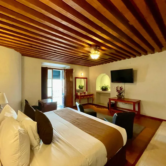 Master, Suite، Hotel Puebla Plaza 3/10
