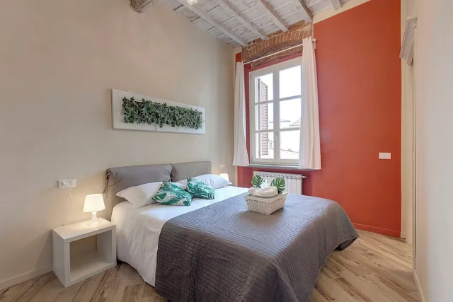 شقة بسريرين مزدوجين مع أريكة، Mamo Florence - Hibisco Apartment 3/10