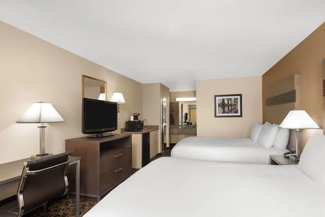 جناح استوديو بسرير كينج بحوض جاكوزي، Hawthorn Suites By Wyndham Napa Valley 6/8