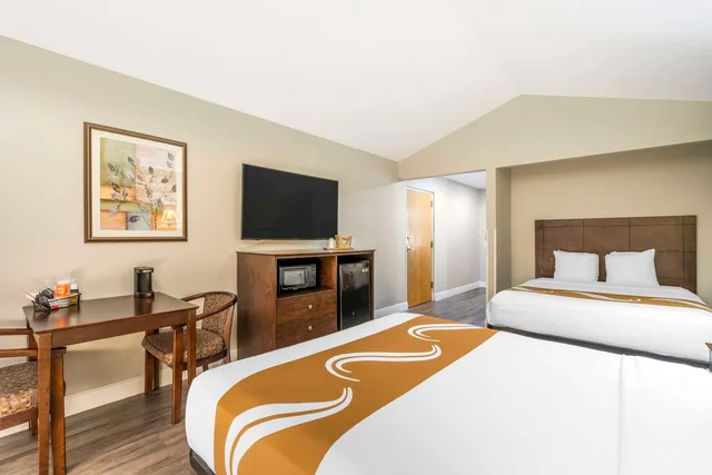 غرفة بسريرين كوين، Quality Inn Conference Center At Citrus Hills 1/5