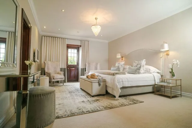 2 Bedrooms, Family, STEENBERG HOTEL 1/5