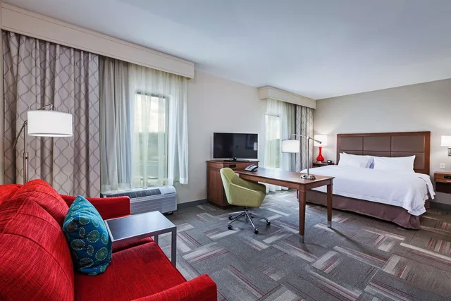 جناح استوديو بسرير كينج، Hampton Inn and Suites Claremore Ok 2/3