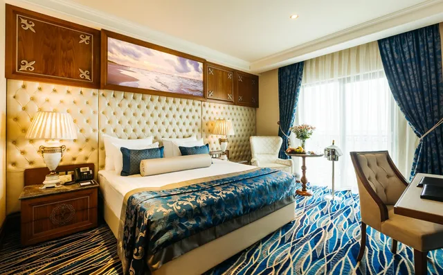 Standart Land View Room, Lord's Palace Hotel Spa & Casino 1/1