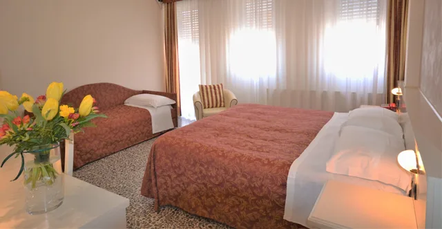 Premium, King Bed, Balcony, Gold Hotel 5/7
