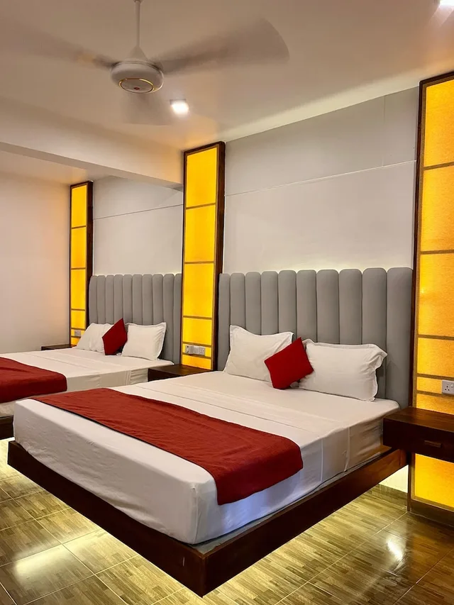 جناح عائلي بسريرين كينج بإطلالة على الحديقة بشرفة، Sundaras Resort 2/2