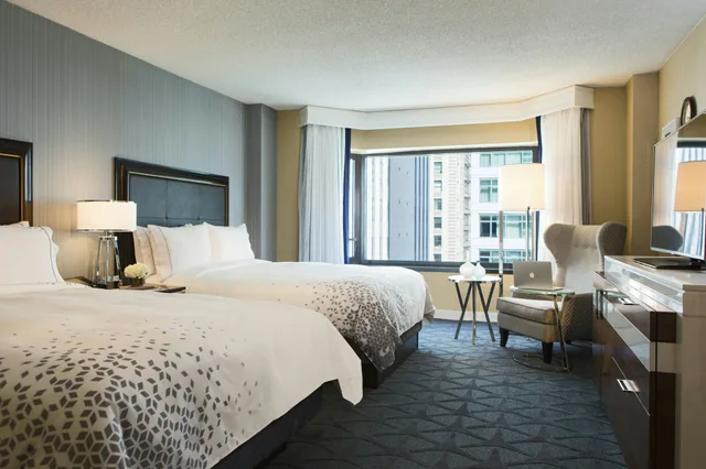 غرفة بسريرين كوين، Renaissance Chicago Downtown 1/4
