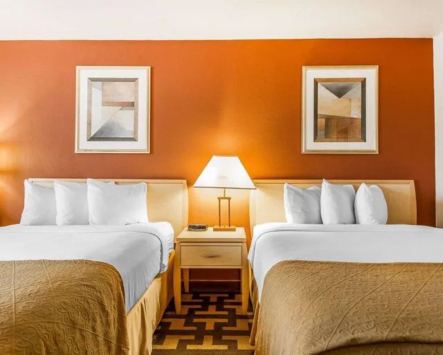 غرفة بسريرين كوين، Quality Inn Petaluma - Sonoma 3/3