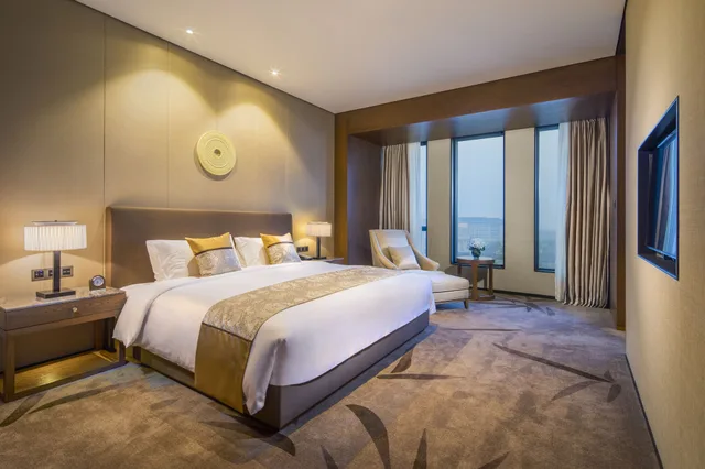 جناح ديلوكس بسرير كينج، Wyndham Grand Plaza Royale Kaidi 1/2